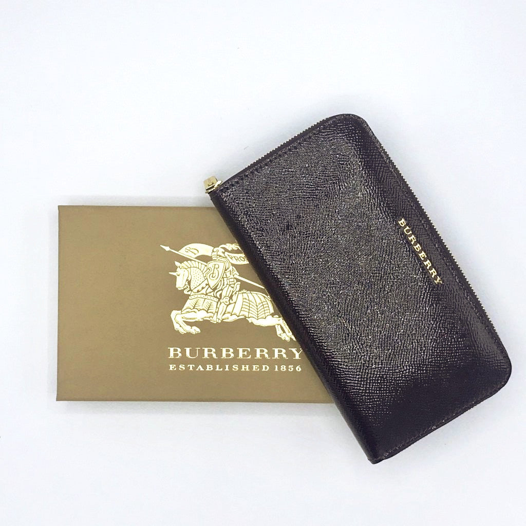 Burberry Patent Leather Zip Around Wallet - CHIC Kuwait Luxury Outlet