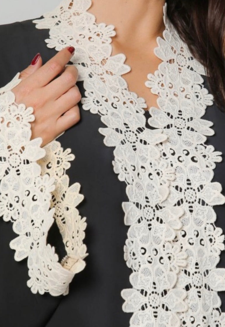 Wide Sleeve Flower embroidery Abaya