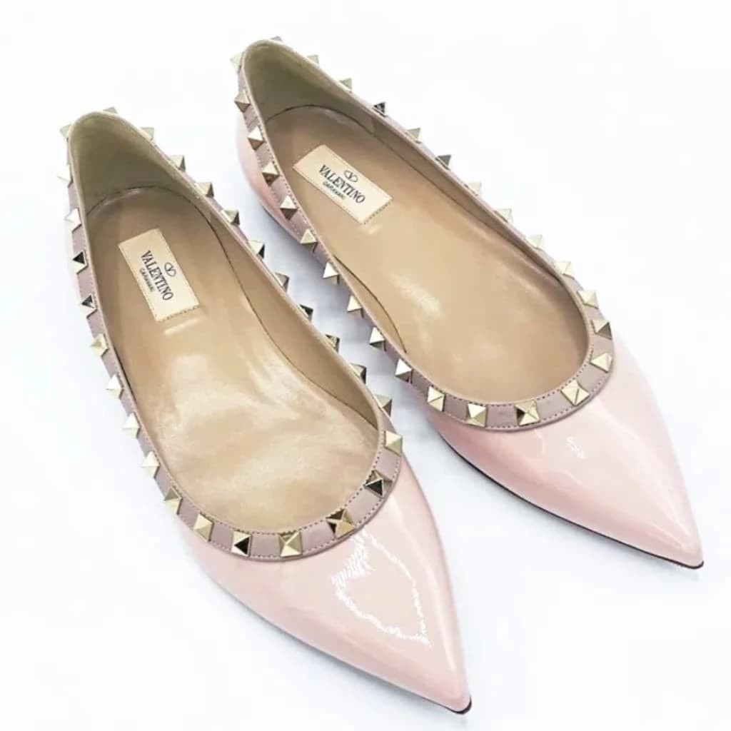 Valentino Garavani Rockstud Flats - CHIC Kuwait Luxury Outlet