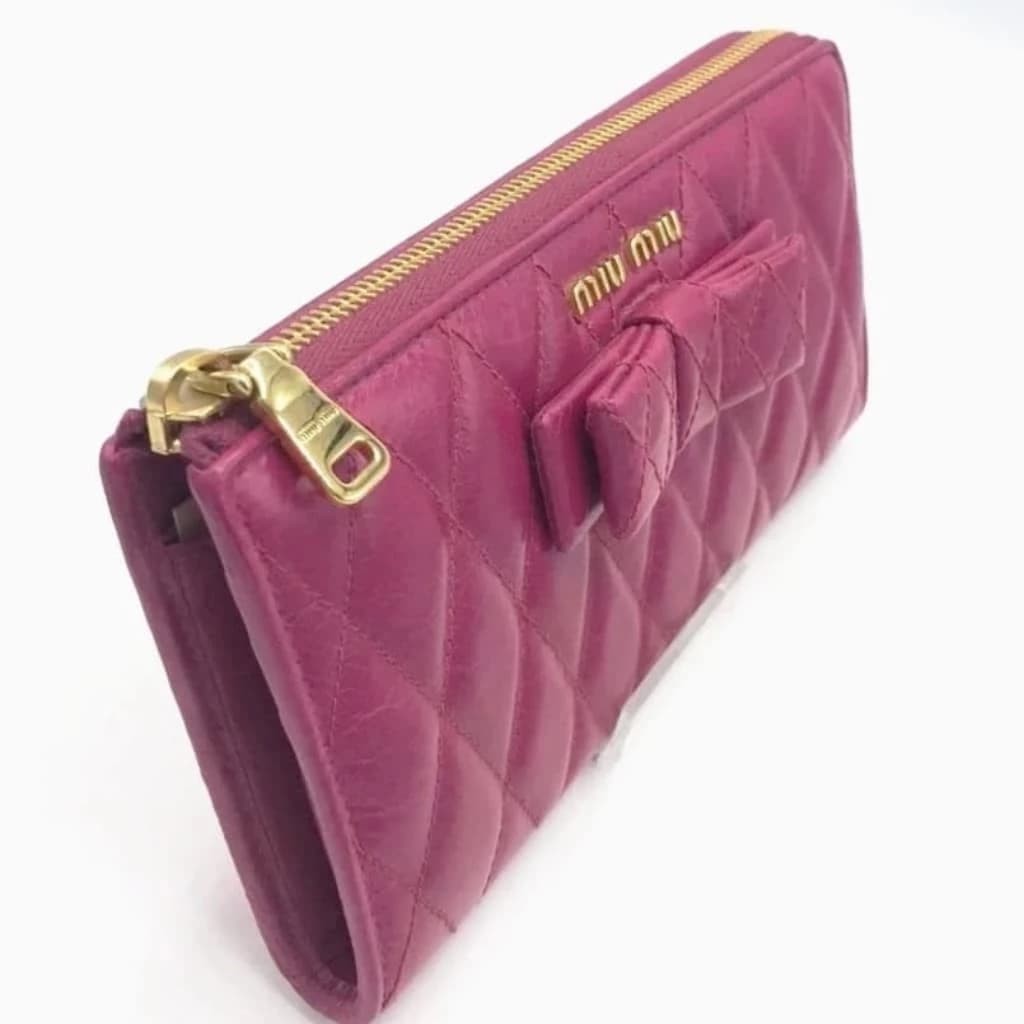 Miu Miu Matelasse Bow Leather Wallet - CHIC Kuwait Luxury Outlet