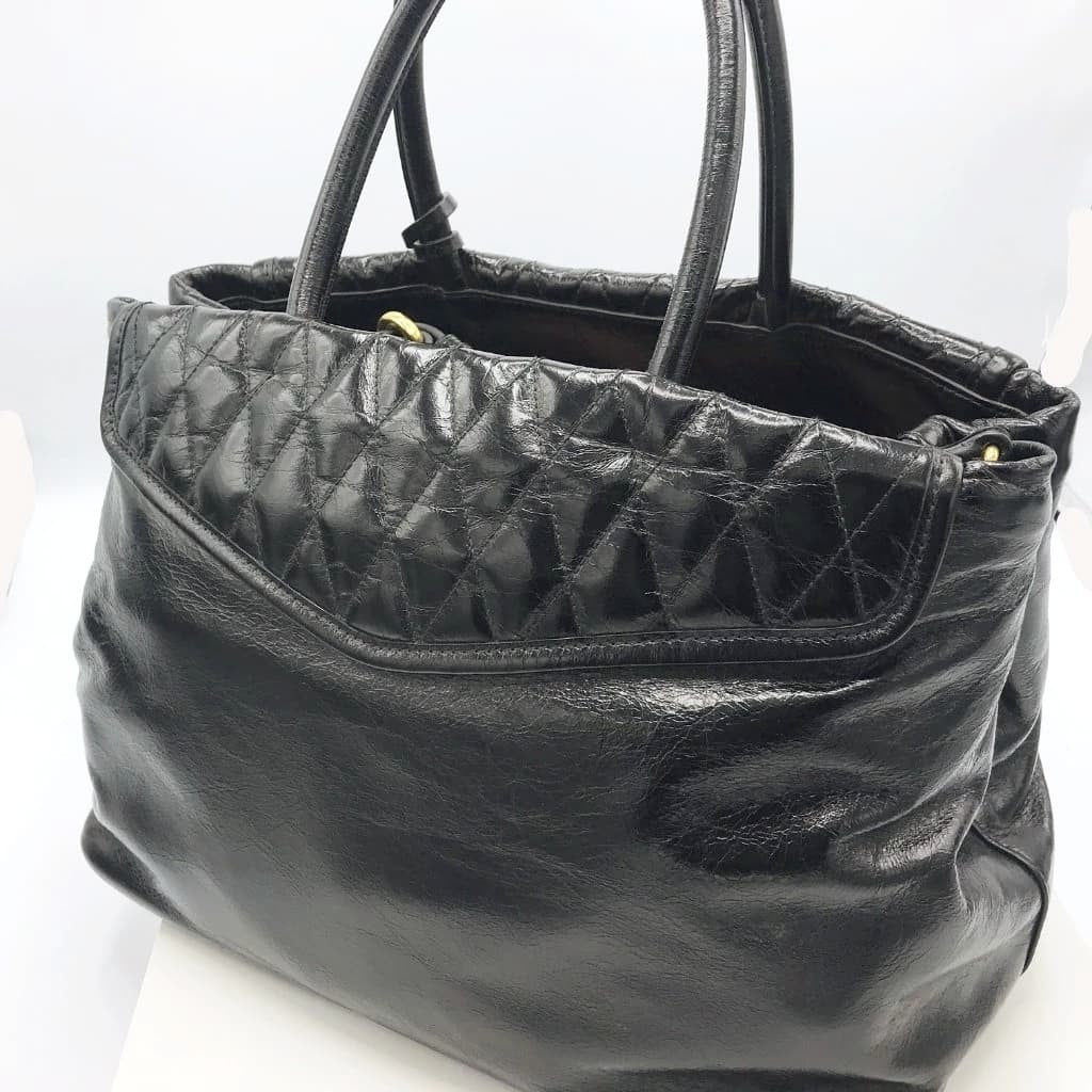 Miu Miu Matelasse Tote Vitello Shine - CHIC Kuwait Luxury Outlet