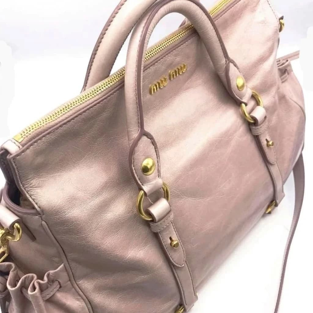 Miu Miu Vitello Lux Leather Tote - CHIC Kuwait Luxury Outlet