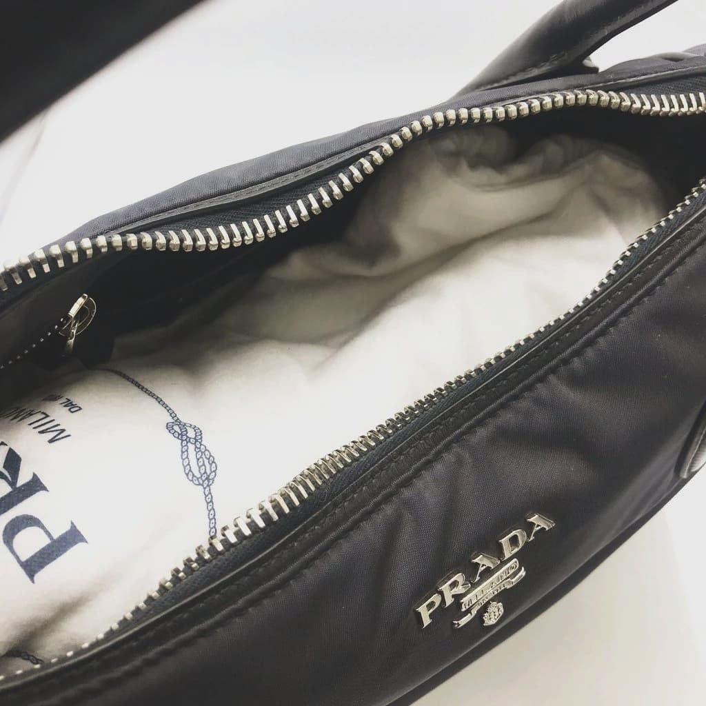 Prada Black Tessuto Nylon & Soft Calf Tote - CHIC Kuwait Luxury Outlet