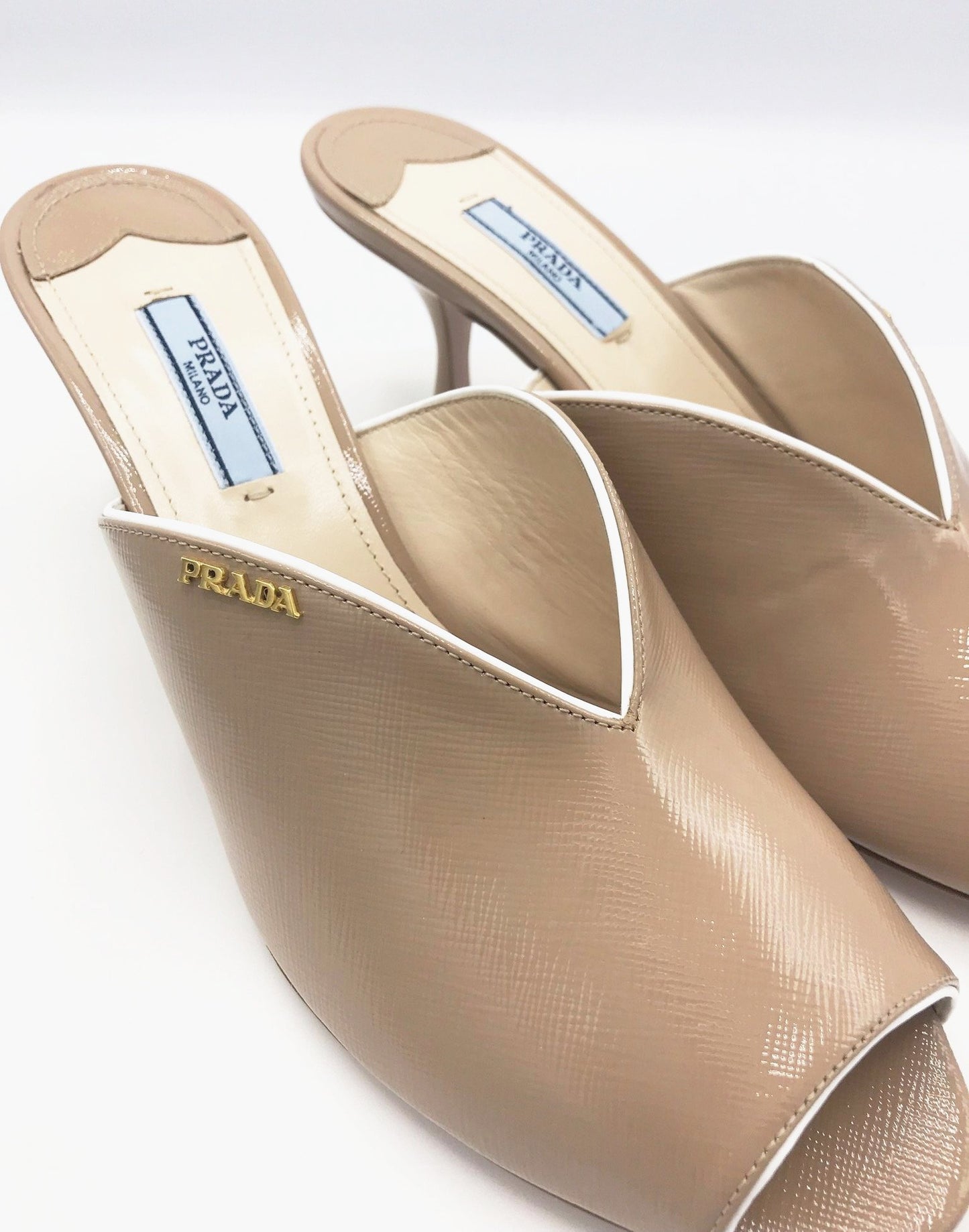 Prada Leather Sandals Heeled beige - CHIC Kuwait Luxury Outlet