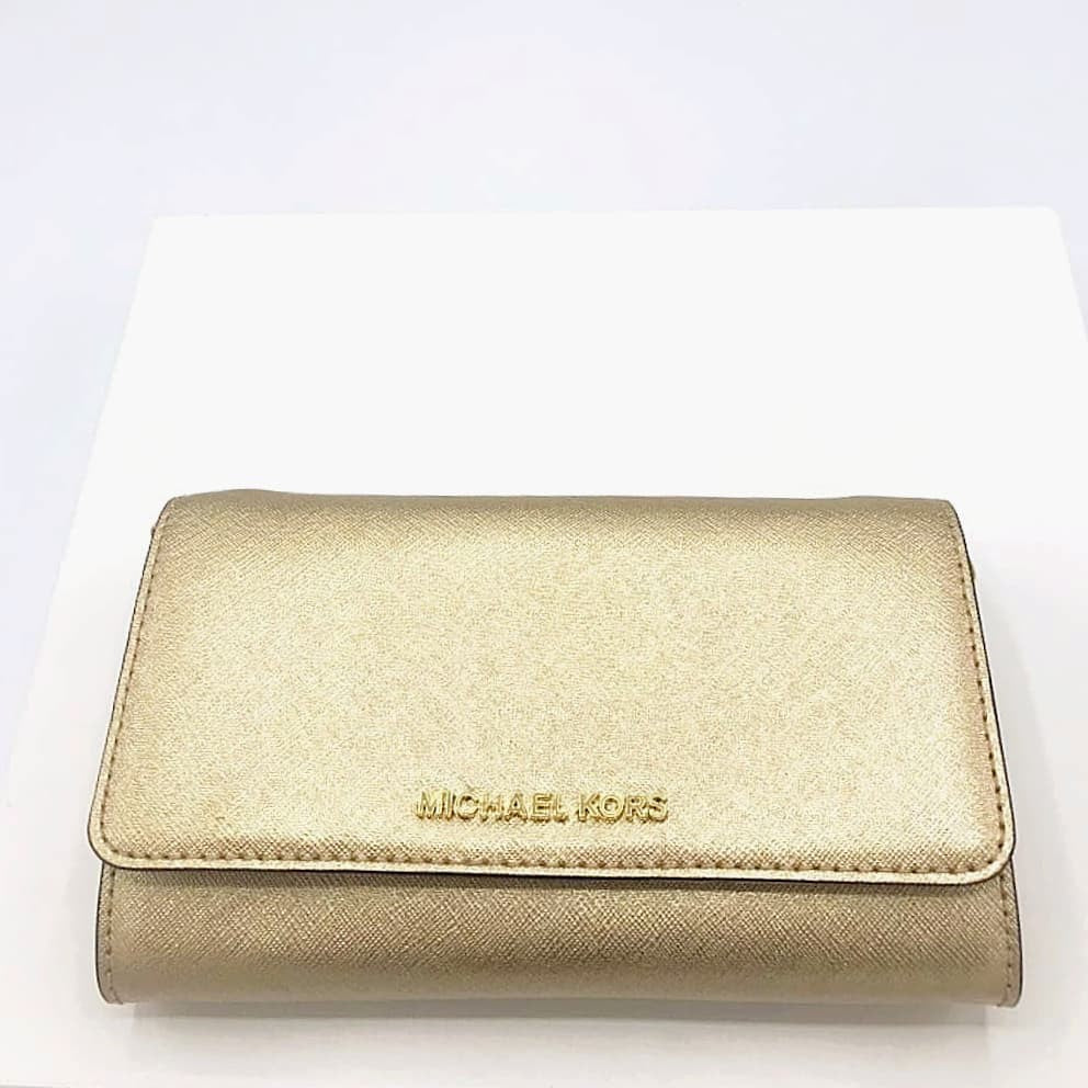 Michael Kors Jet Set Crossbody Gold - CHIC Kuwait Luxury Outlet