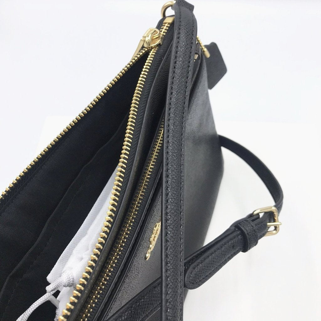 Coach Cross Grain Leather Envelope Bag - CHIC Kuwait Luxury Outlet