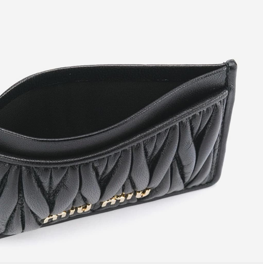 Miu Miu Card Holder Matelasse - CHIC Kuwait Luxury Outlet