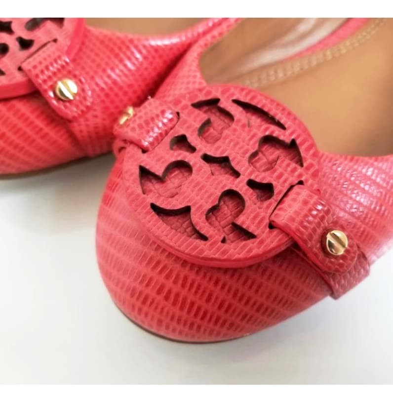 Tory Burch Mini Miller Flats - CHIC Kuwait Luxury Outlet
