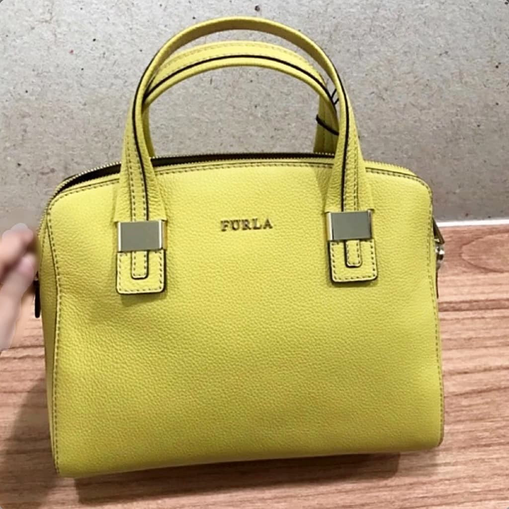 Furla Amelie Tote Small - CHIC Kuwait Luxury Outlet