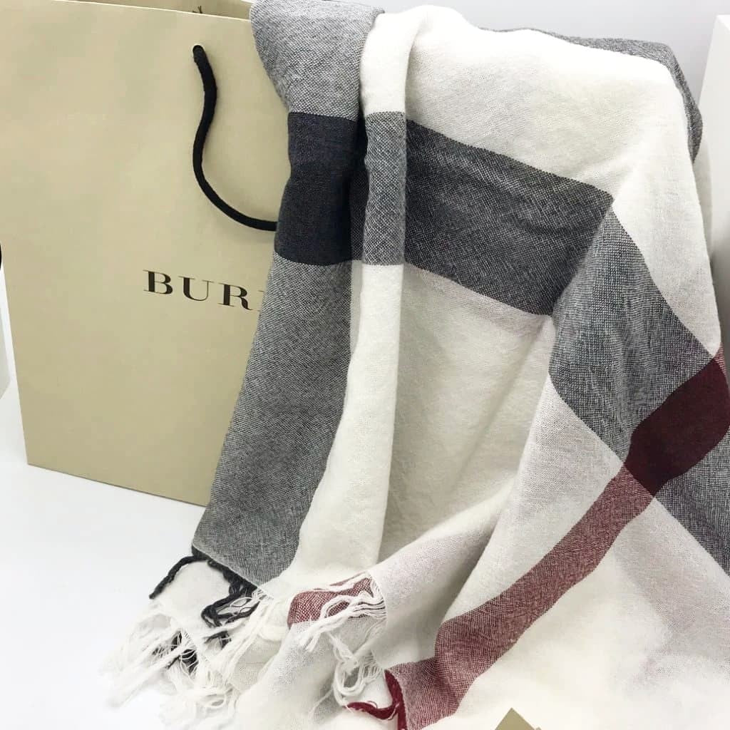 Burberry Check Scarf Ivory - chickuwait.com