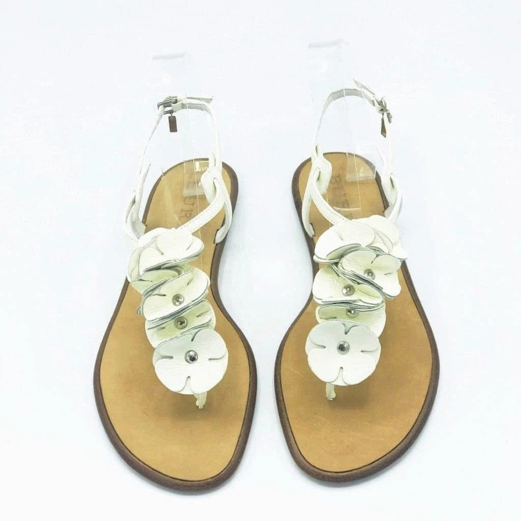 Burberry Sandals Leather Flower Detail - CHIC Kuwait Luxury Outlet