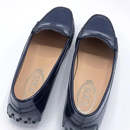 Tods Gommino City Loafers Patent Leather - CHIC Kuwait Luxury Outlet