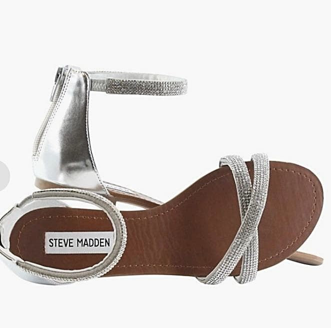 Steve Madden Flat Sandals Strass Silver - CHIC Kuwait Luxury Outlet