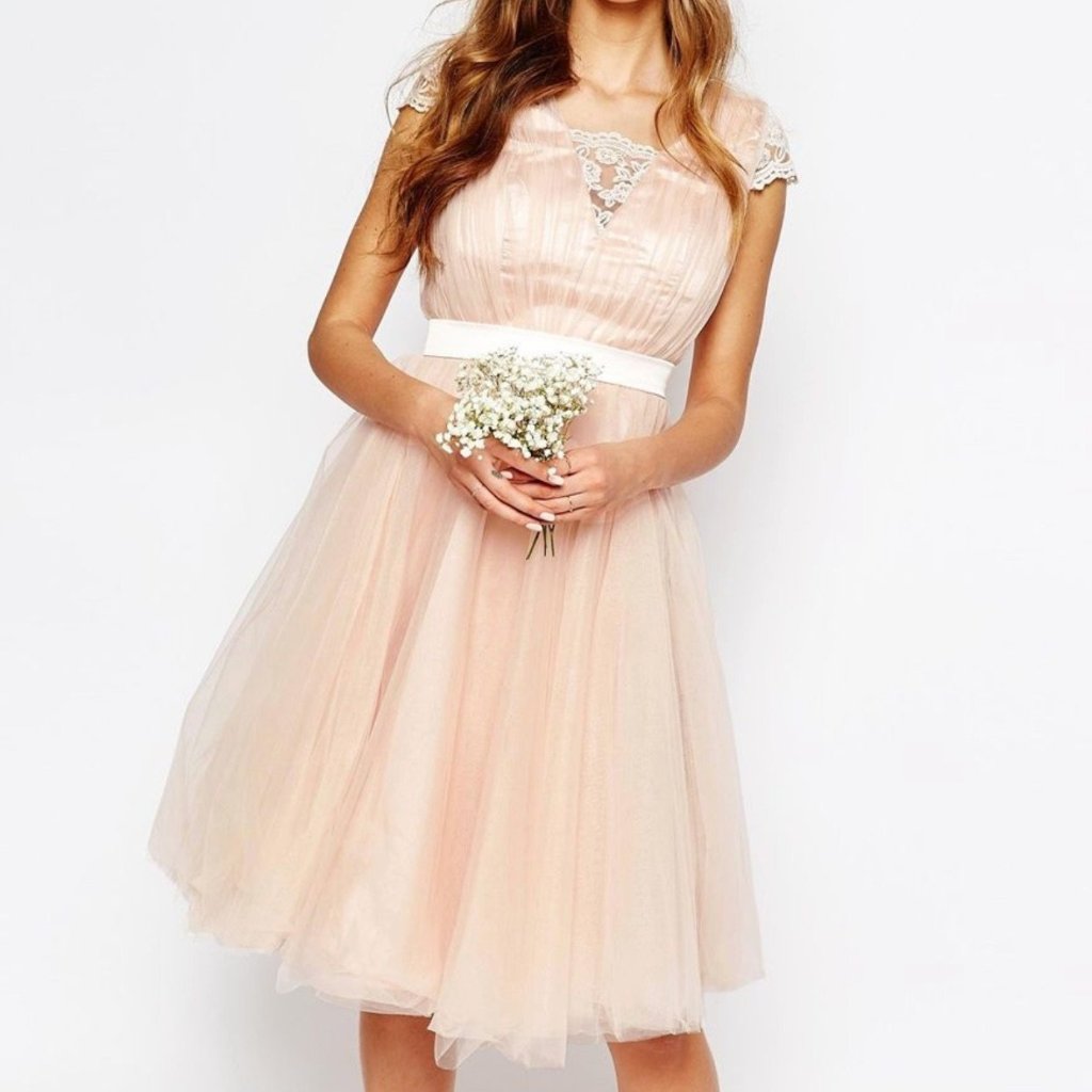 Chi Chi London Lace Dress Tulle Skirt - CHIC Kuwait Luxury Outlet