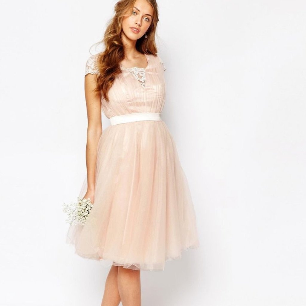 Chi Chi London Lace Dress Tulle Skirt - CHIC Kuwait Luxury Outlet