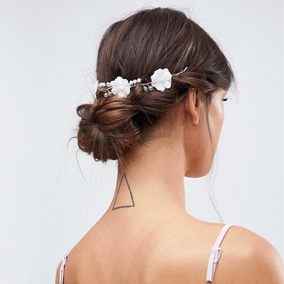 Flower and Pearl Bead back hair clip - chickuwait.com