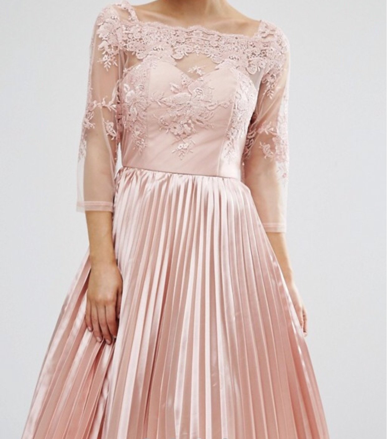 Chi Chi London Petite Lace Dress Pleated Skirt - CHIC Kuwait Luxury Outlet