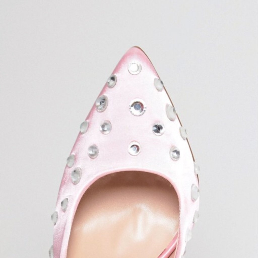 London Rebel Embellished Pink Point Heels - CHIC Kuwait Luxury Outlet