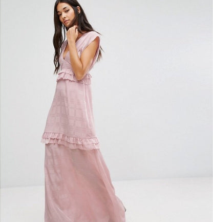 Lost Ink Maxi dress with frills - CHIC Kuwait Luxury Outlet